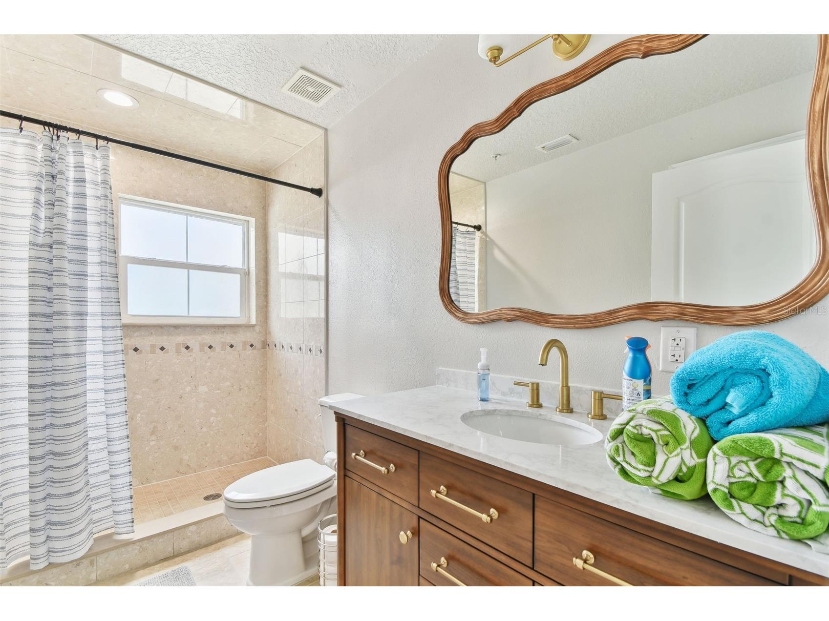 16033 Gulf Boulevard Redington Beach FL 33708 TB8381542 image27