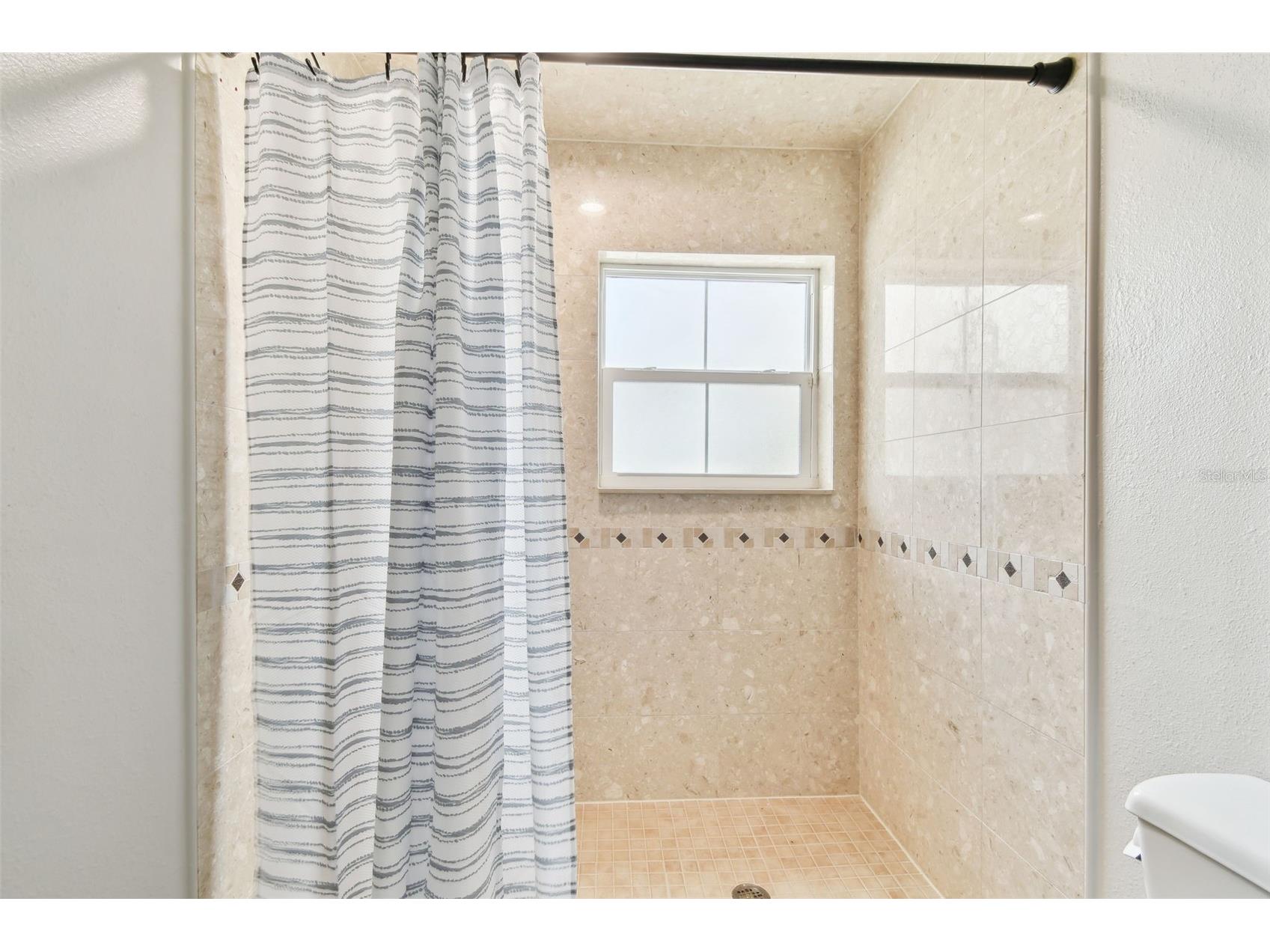 16033 Gulf Boulevard Redington Beach FL 33708 TB8381542 image29