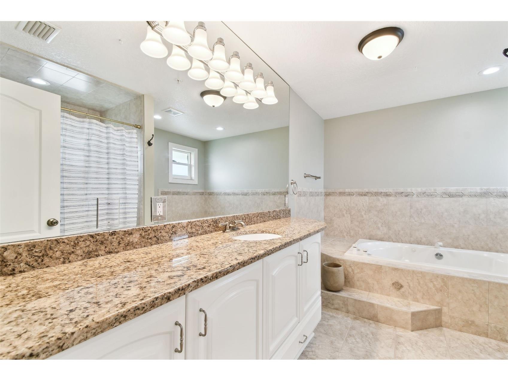 16033 Gulf Boulevard Redington Beach FL 33708 TB8381542 image41