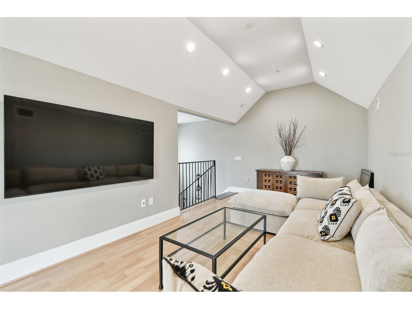 16033 Gulf Boulevard Redington Beach FL 33708 TB8381542 image65