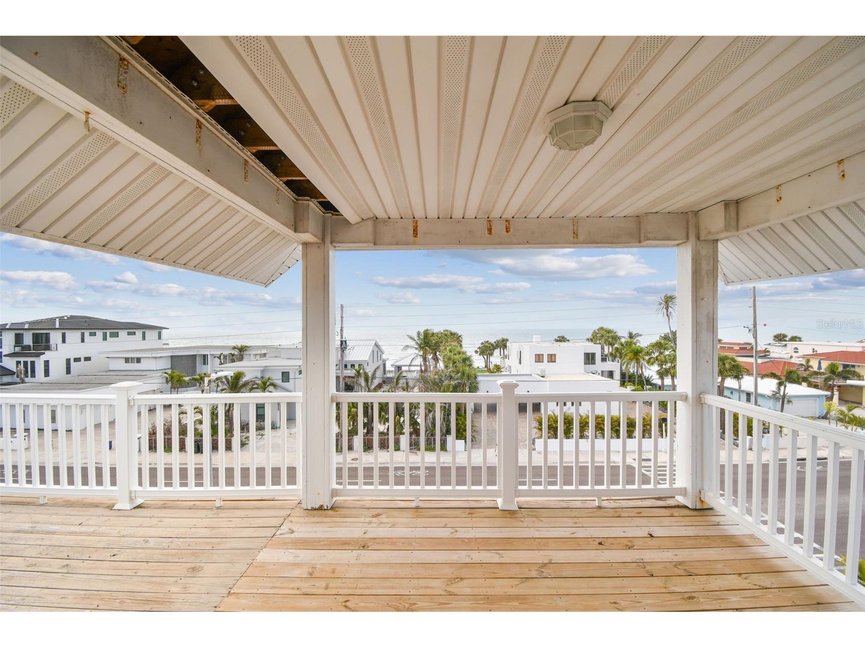 16033 Gulf Boulevard Redington Beach FL 33708 TB8381542 image71