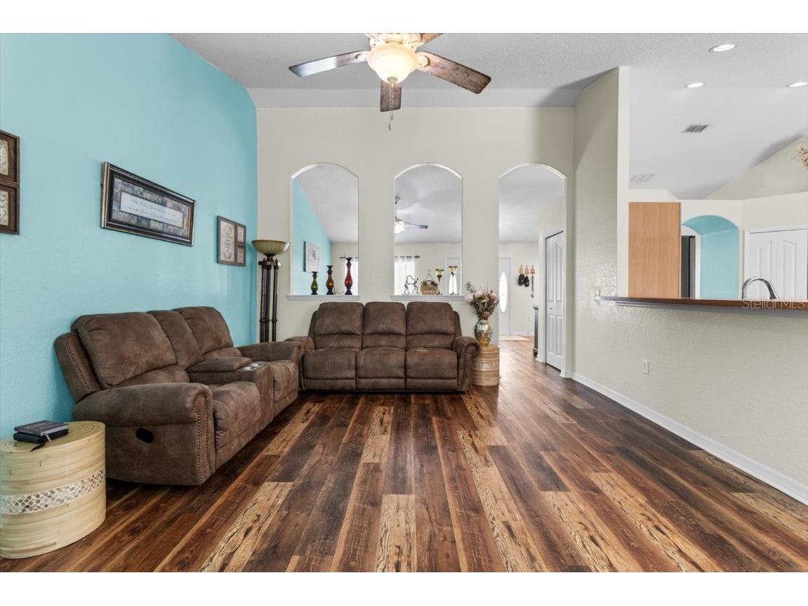 16038 Malden Road Weeki Wachee FL 34614 C7512488 image13