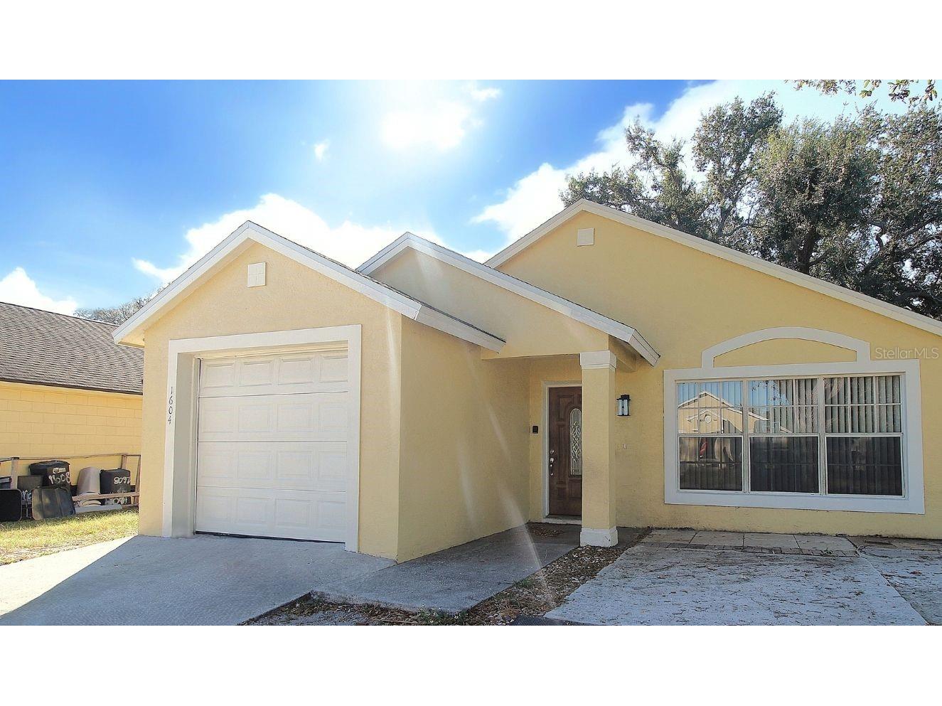 1604 27th Avenue E Bradenton FL 34208 A4659738 image1