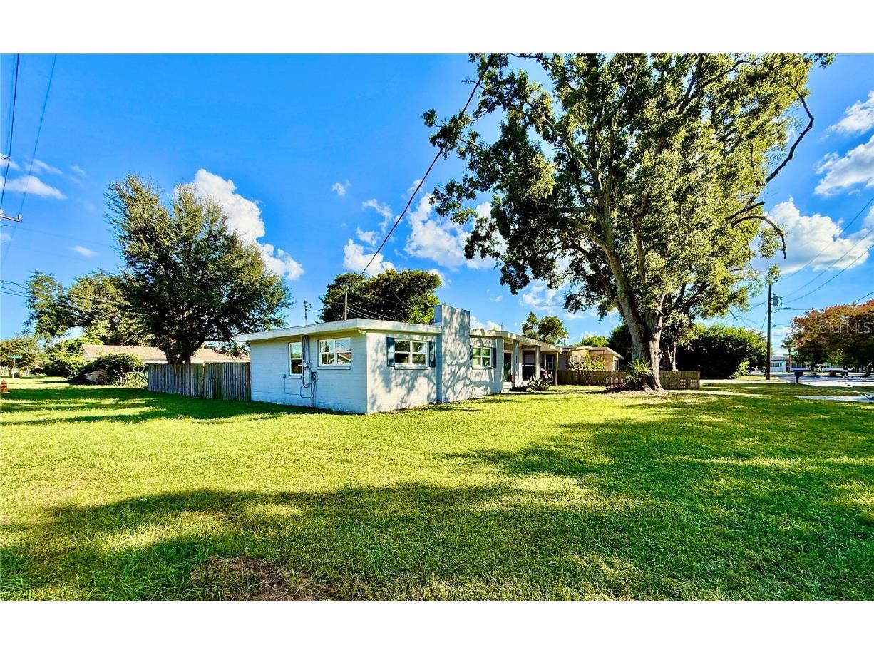 1604 Crystal Court E Lakeland FL 33801 TB8440429 image2