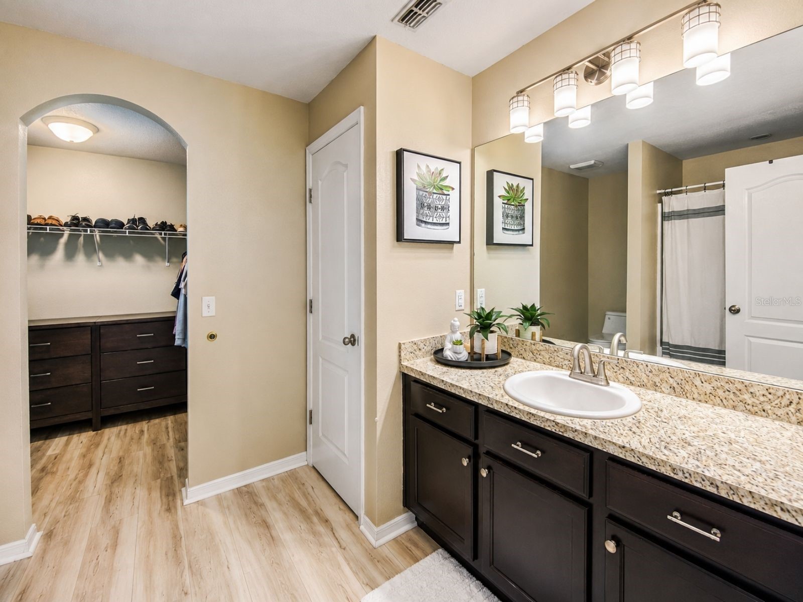1604 Ellington Drive Dundee FL 33838 V4948976 image8