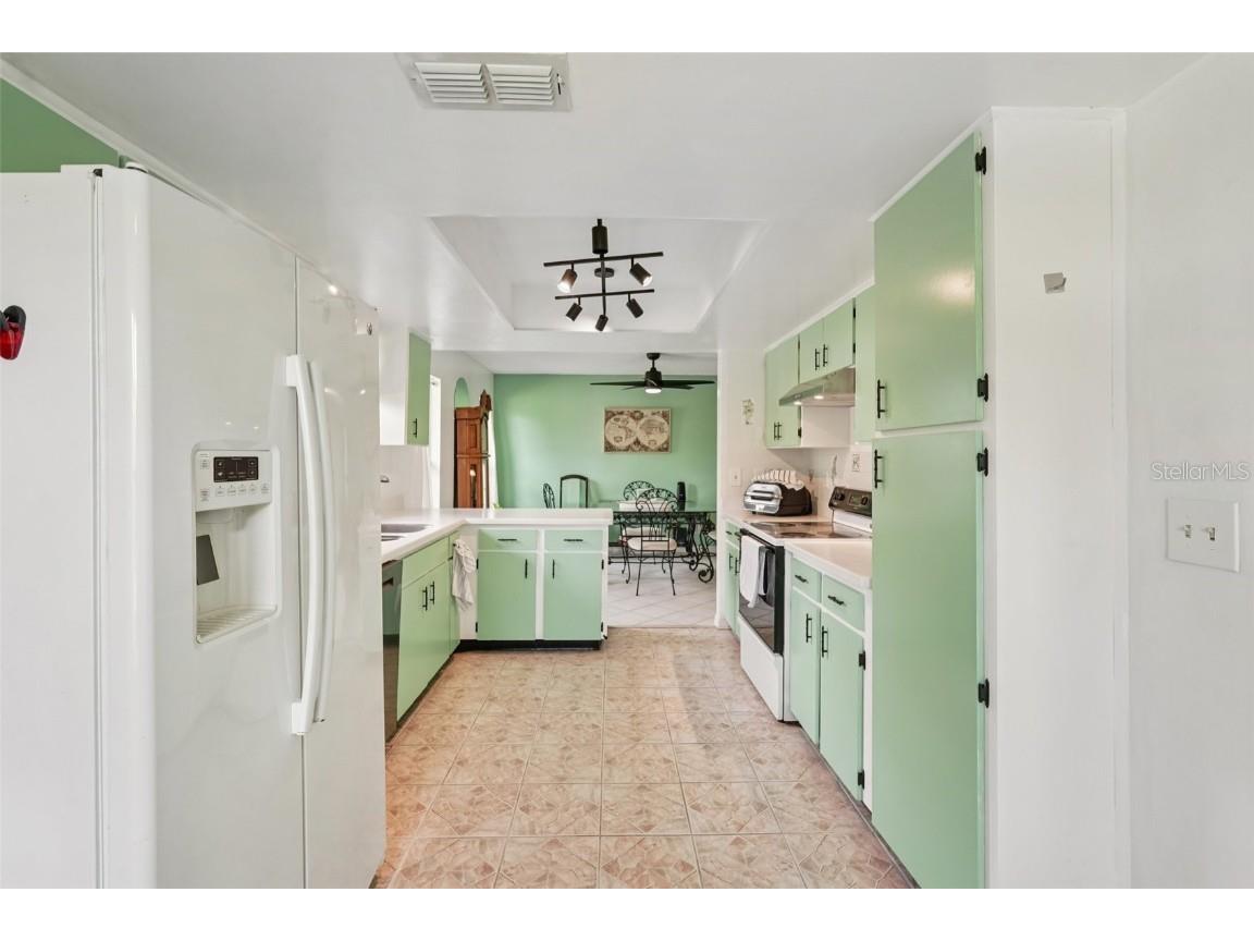 1604 Leland Drive Sun City Center FL 33573 TB8427797 image11