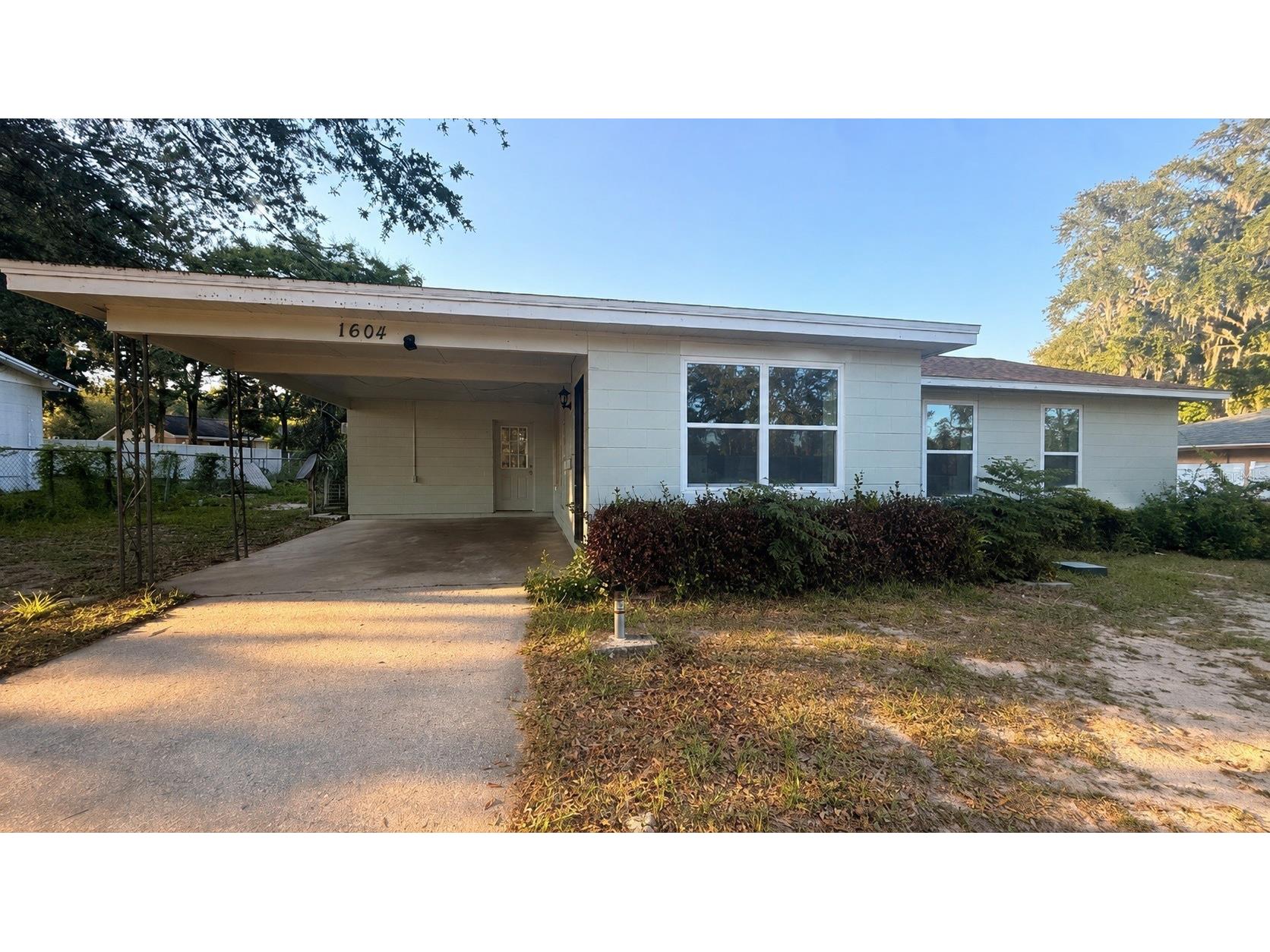 1604 Woodlyn Drive Leesburg FL 34748 O6410664 image1