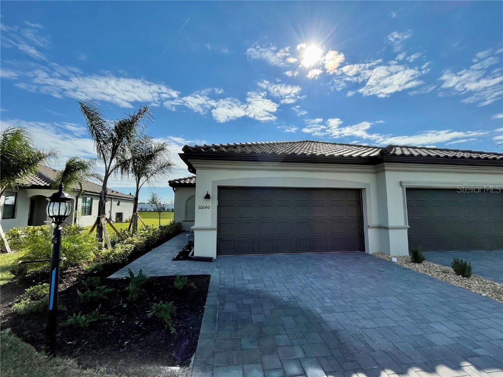 16040 Sunny Day Drive Bradenton FL 34211 A4604782 image1