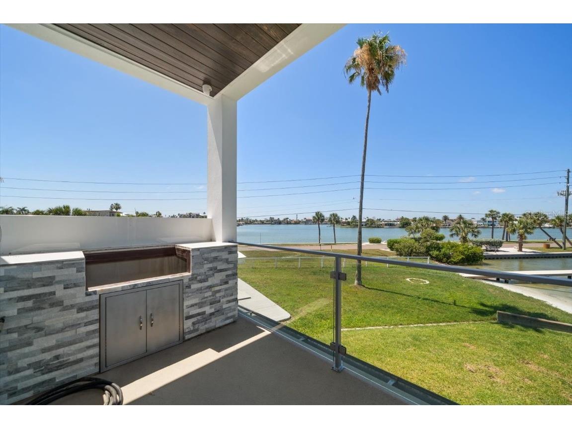 16047 Redington Drive Redington Beach FL 33708 - INTRACOASTAL TB8389846 image38