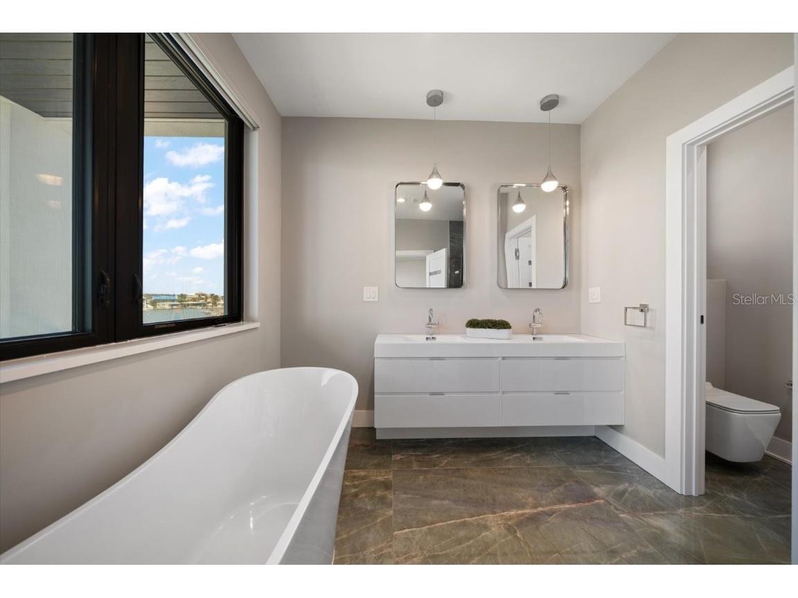 16047 Redington Drive Redington Beach FL 33708 - INTRACOASTAL TB8389846 image46