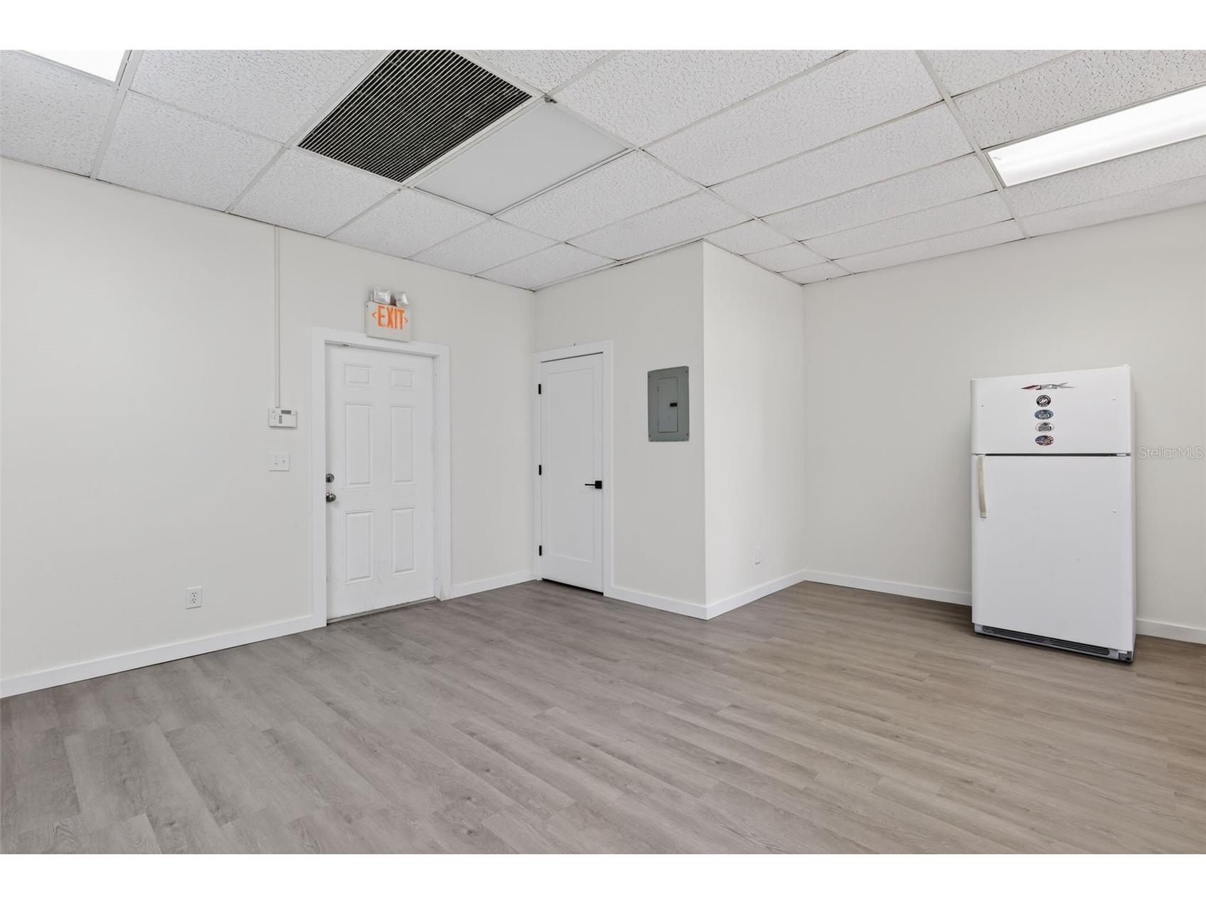 16048 San Carlos Boulevard Fort Myers FL 33908 TB8465379 image33