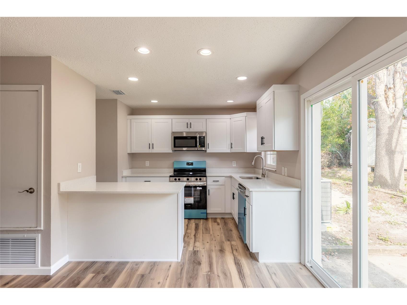 1605 Bradford Road Edgewater FL 32132 V4946547 image11