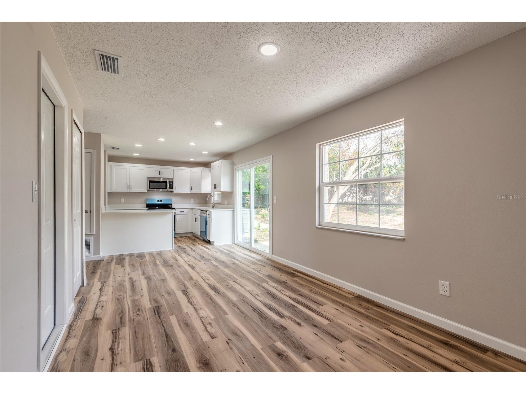 1605 Bradford Road Edgewater FL 32132 V4946547 image9