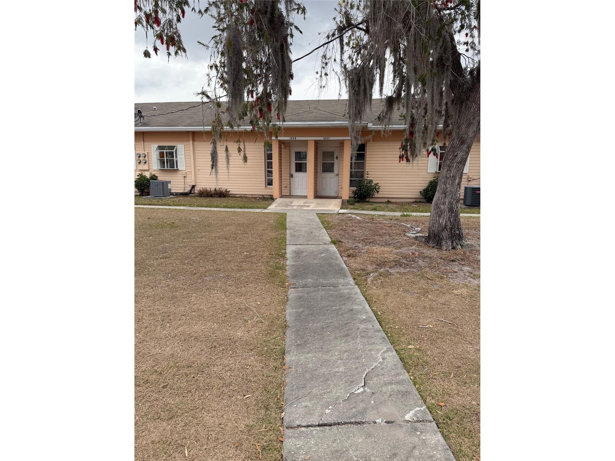 1605 Club Circle #1605 Lakeshore FL 33854 K4903309 image1
