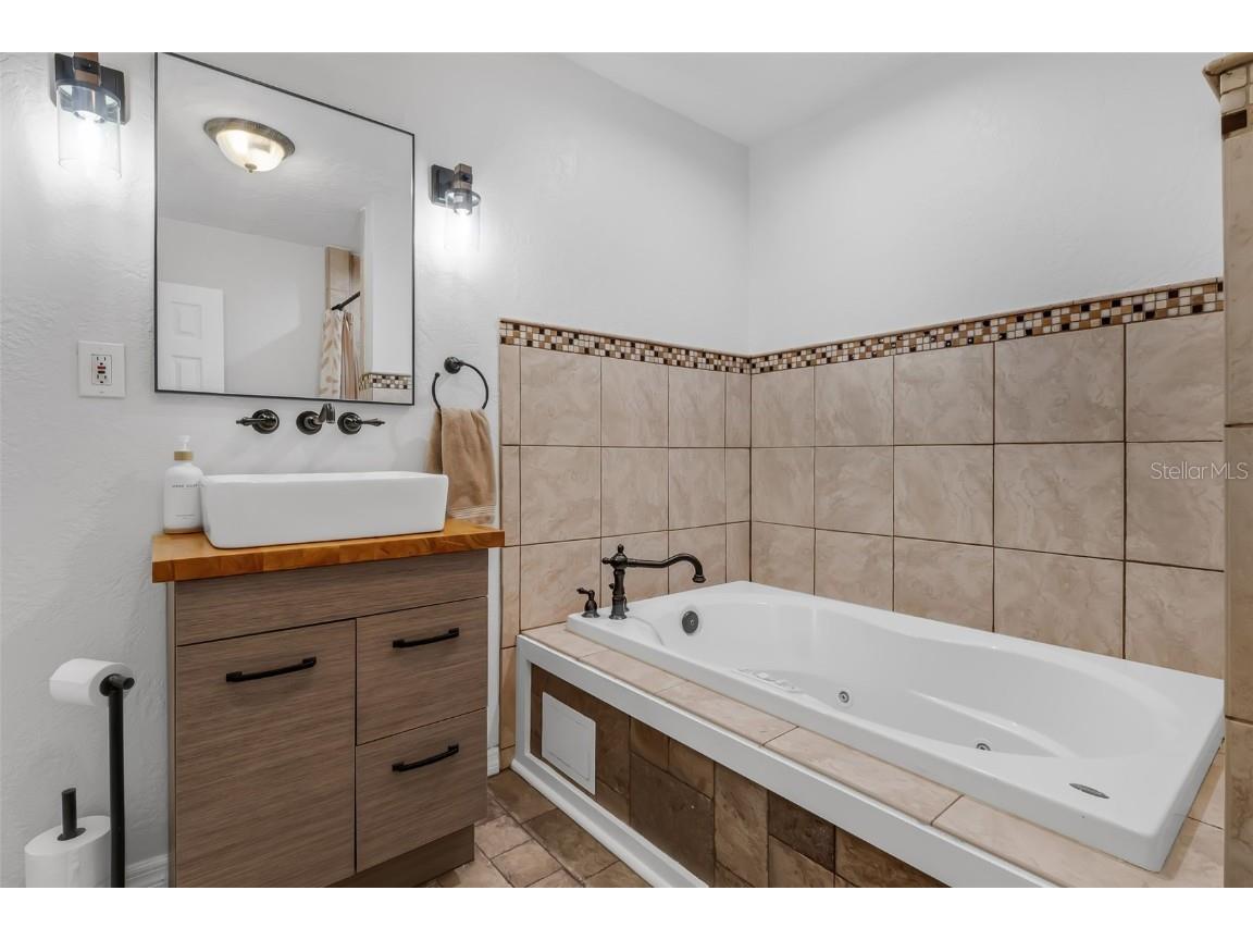 1605 Florinda Drive Orlando FL 32804 O6334829 image19