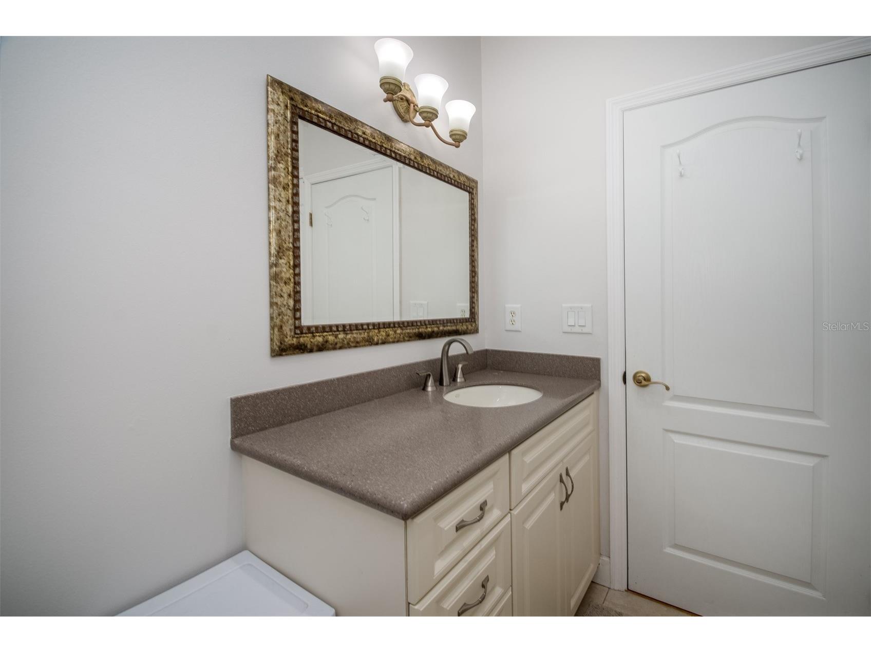 1605 Gulf Road Tarpon Springs FL 34689 TB8525355 image37