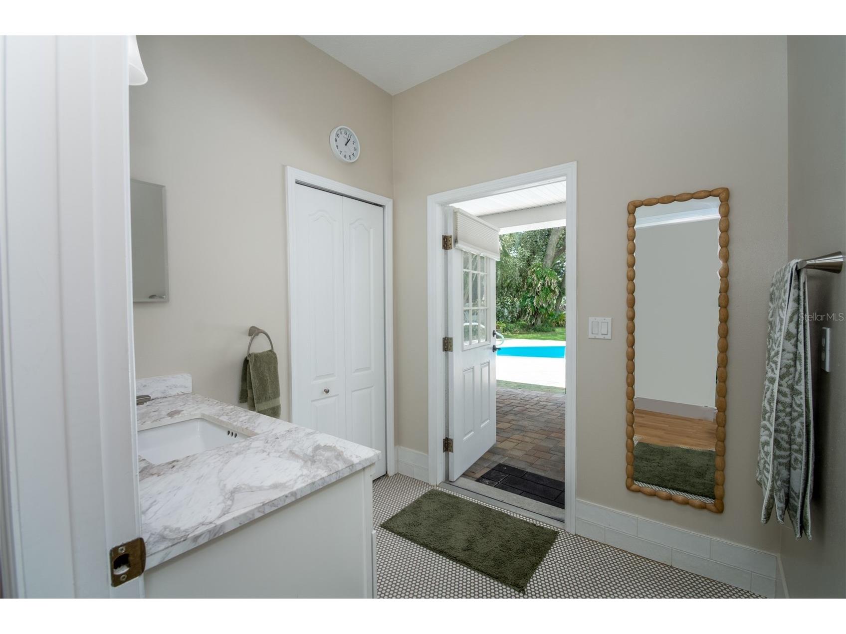 1605 Gulf Road Tarpon Springs FL 34689 TB8525355 image41