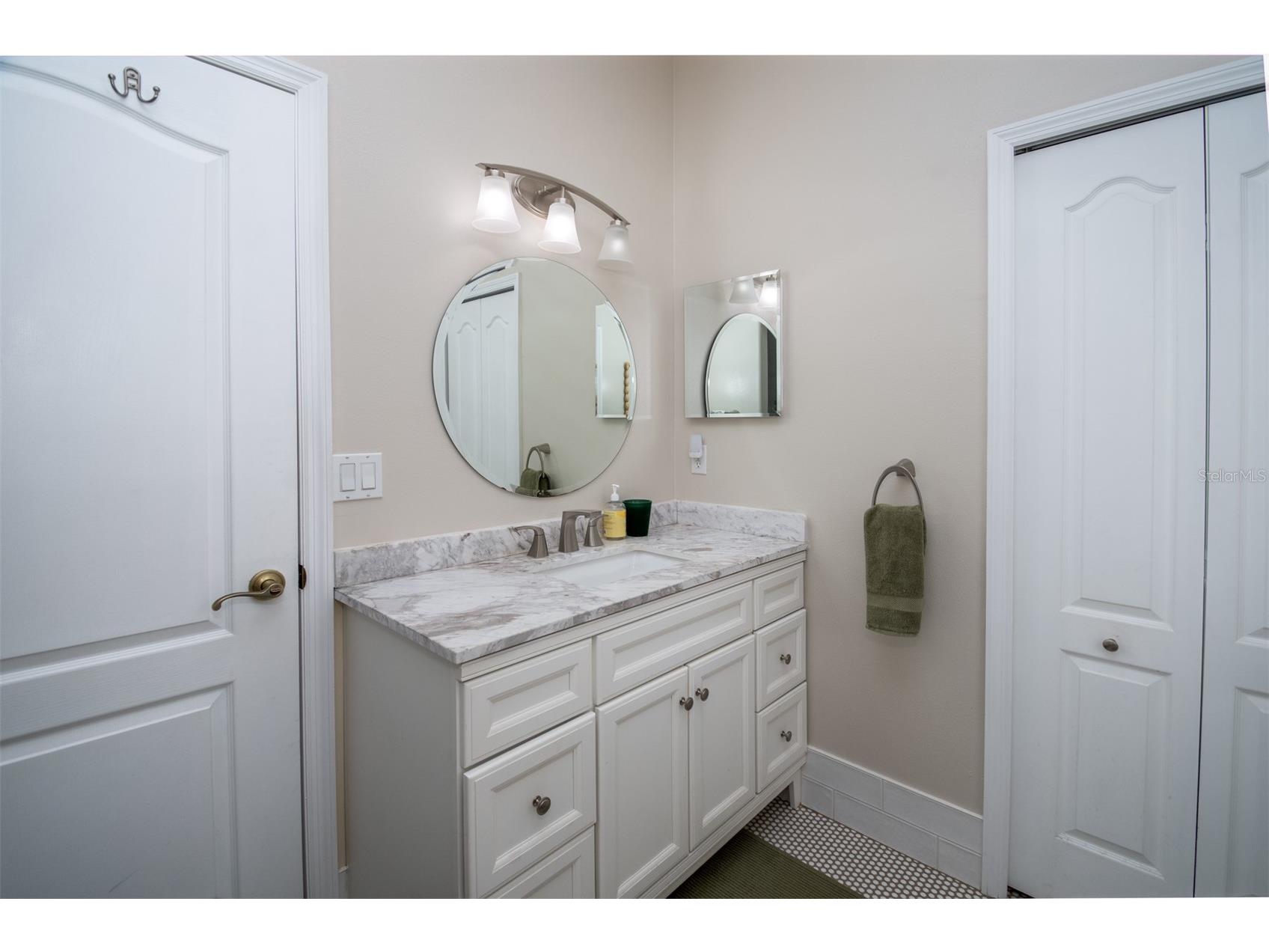 1605 Gulf Road Tarpon Springs FL 34689 TB8525355 image42