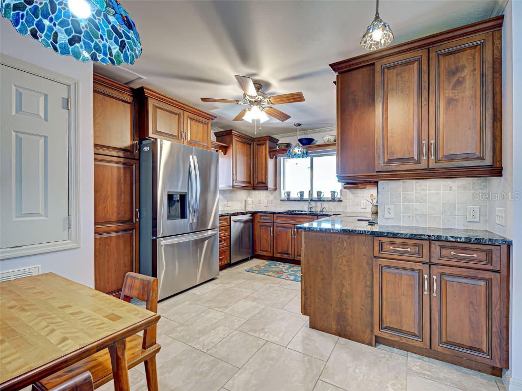 1605 Manor Road Englewood FL 34223 - AINGER CREEK D6142397 image10