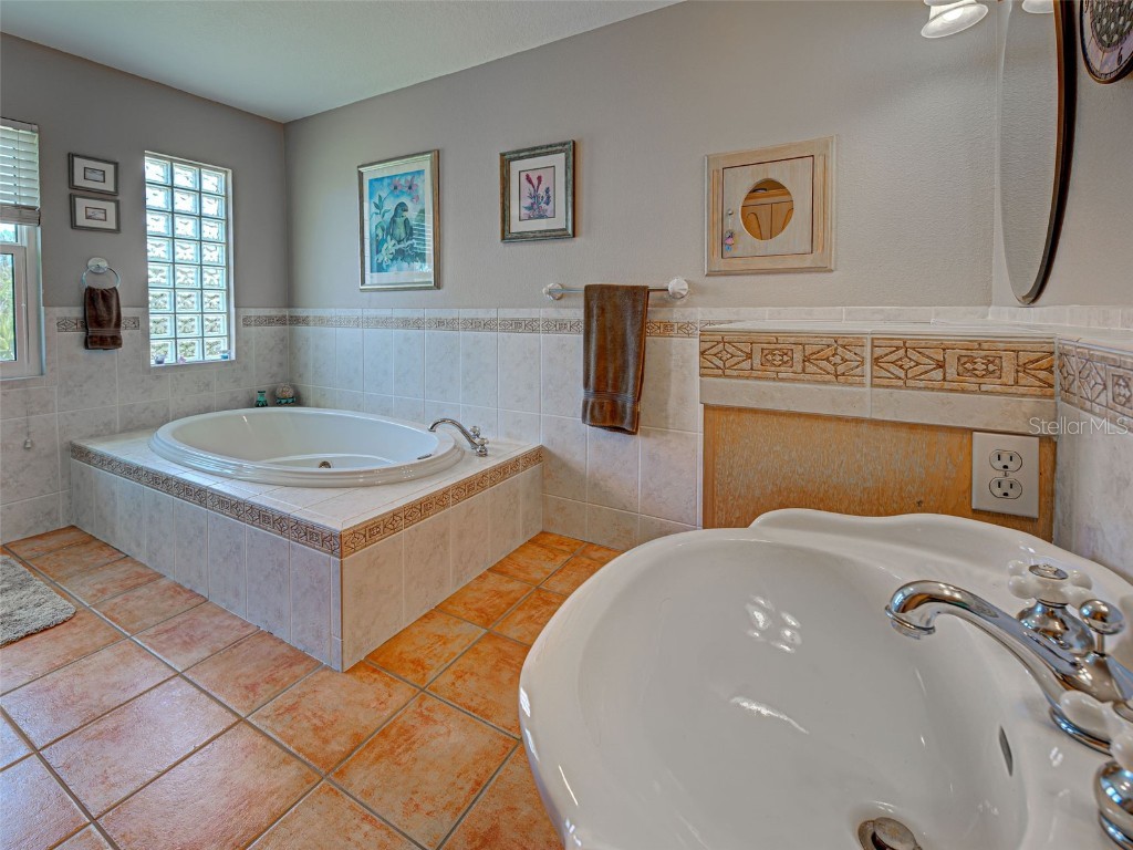 1605 Manor Road Englewood FL 34223 - AINGER CREEK D6142397 image29
