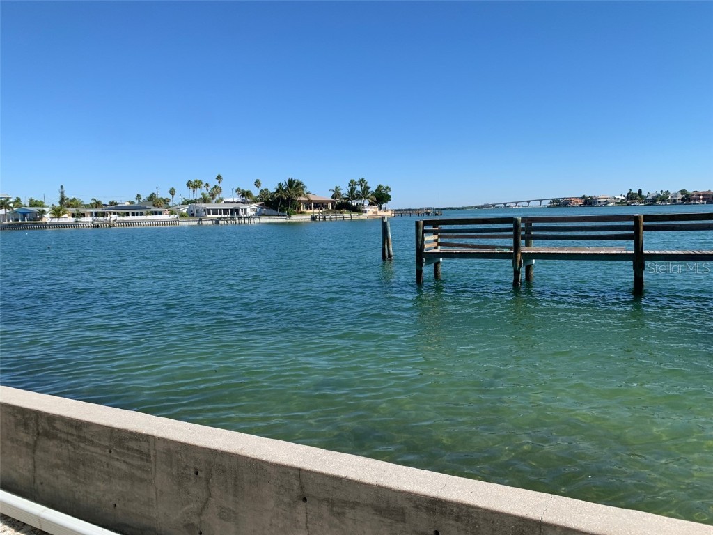 1605 Pass A Grille Way 7, Saint Pete Beach, FL, 33706 MLS U8247375