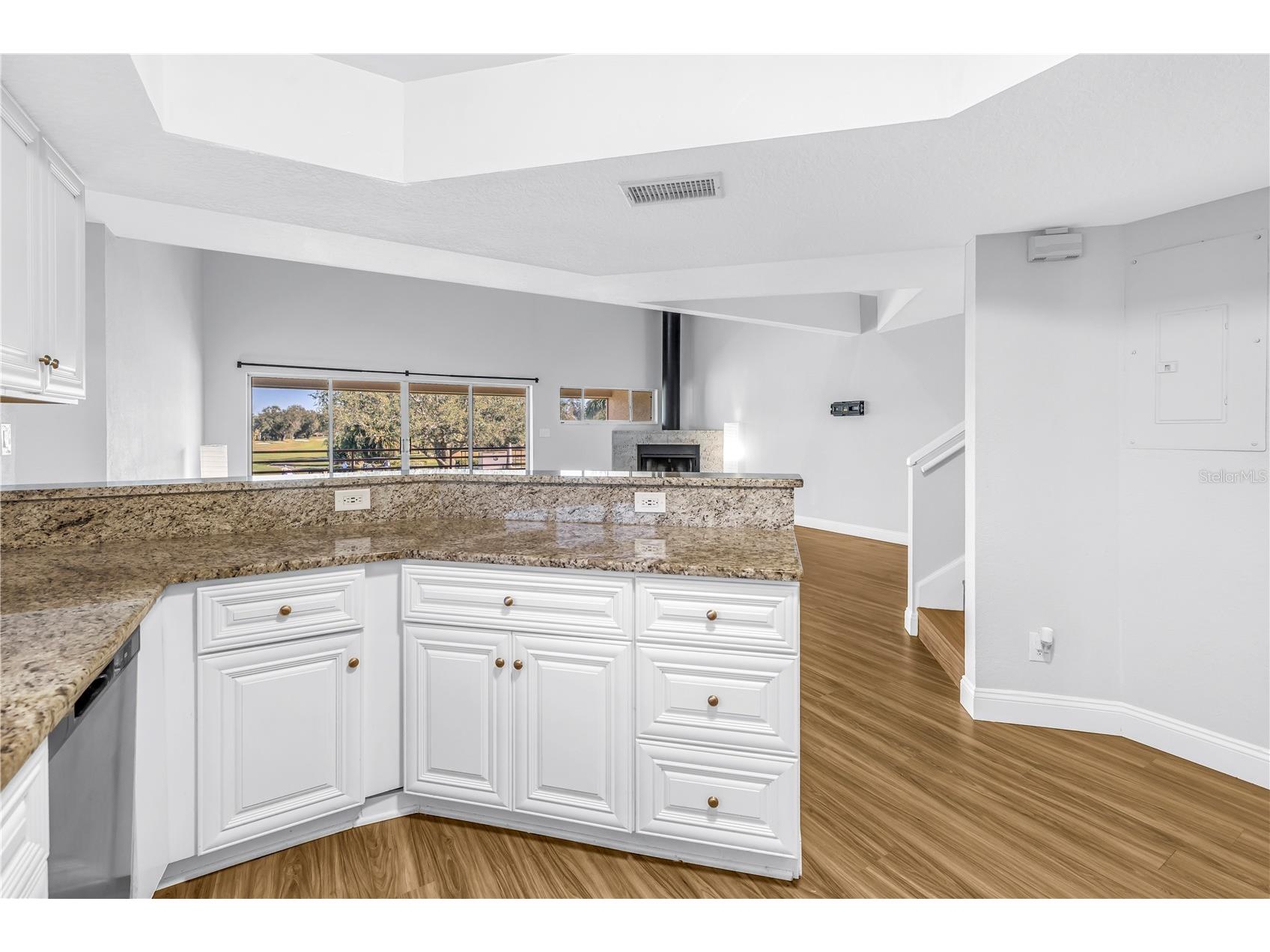 1605 Royal Palm Drive S #A Gulfport FL 33707 TB8463593 image16