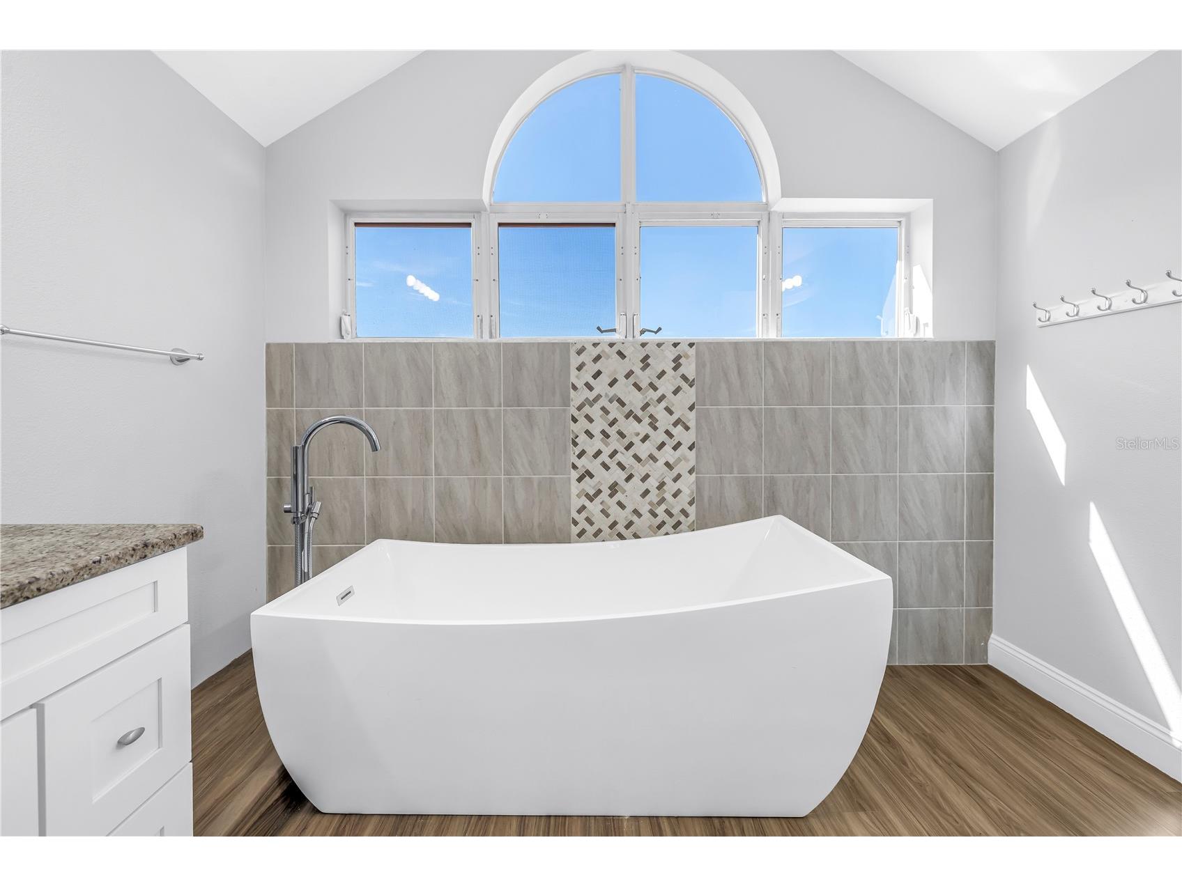 1605 Royal Palm Drive S #A Gulfport FL 33707 TB8463593 image24