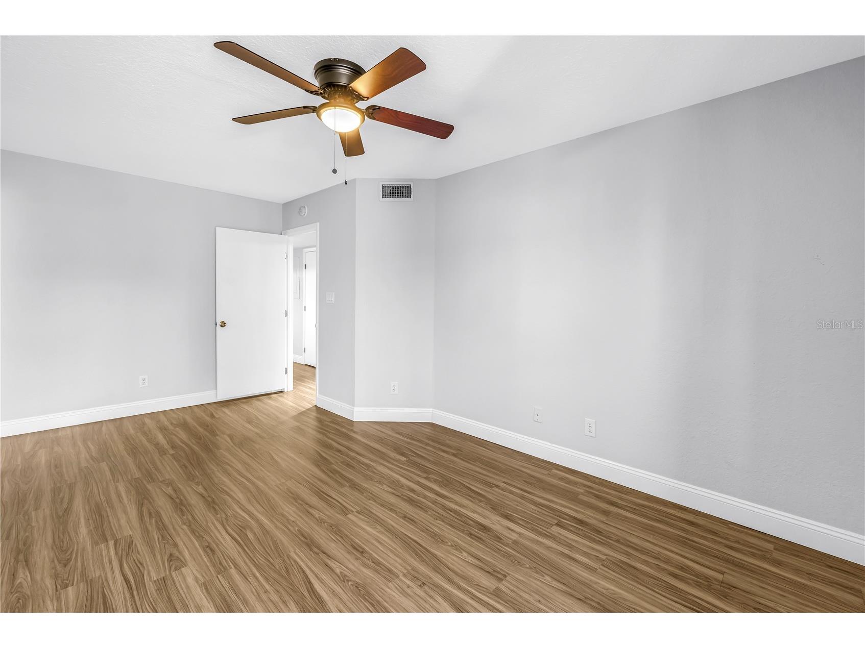 1605 Royal Palm Drive S #A Gulfport FL 33707 TB8463593 image29