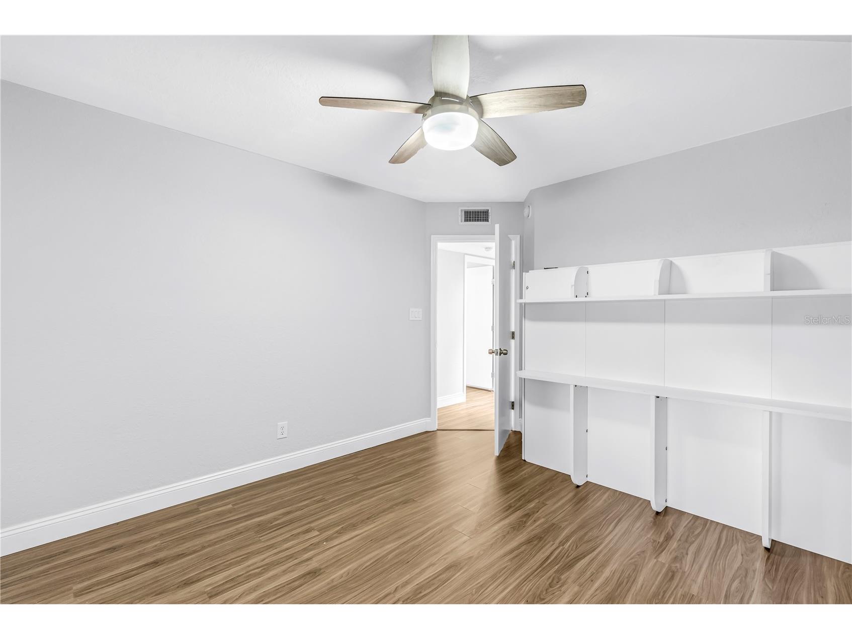 1605 Royal Palm Drive S #A Gulfport FL 33707 TB8463593 image32