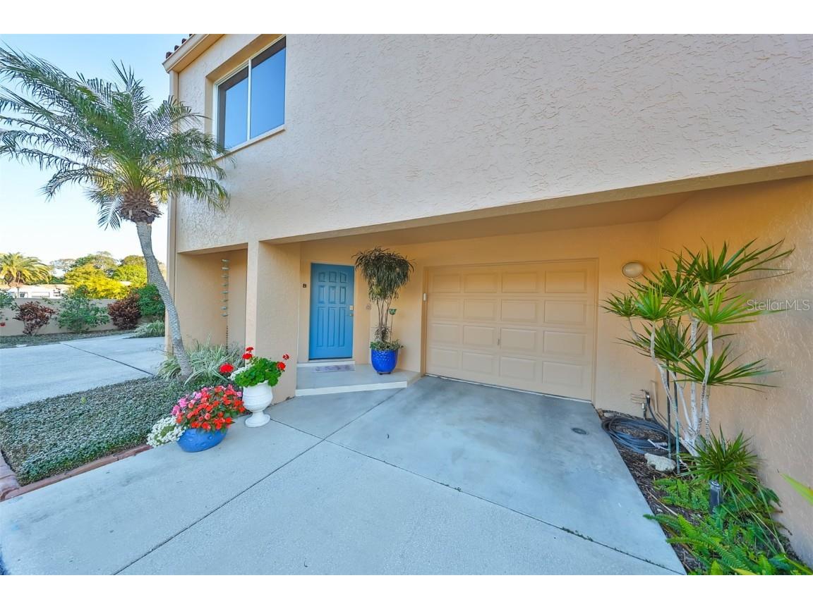 1605 Royal Palm Drive S #B Gulfport FL 33707 U8230170 image1