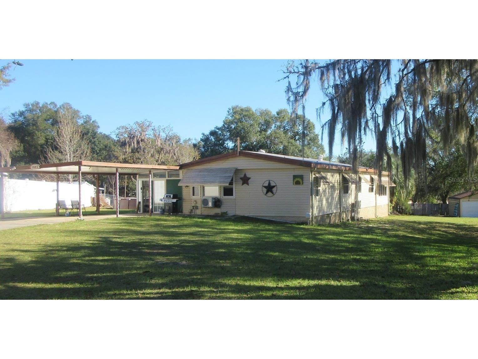 1605 SE 160th Court Ocklawaha FL 32179 - North Lake OM715189 image1