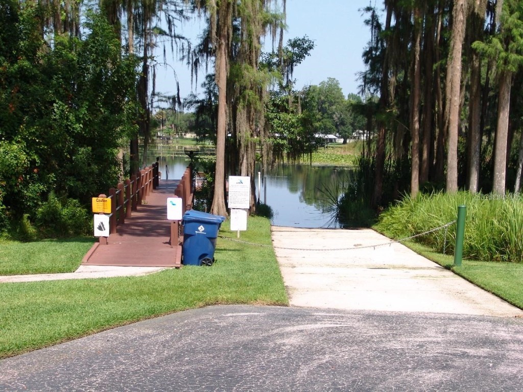 1605 Send Way Lutz FL 33549 - BIRD LAKE TB8392489 image7