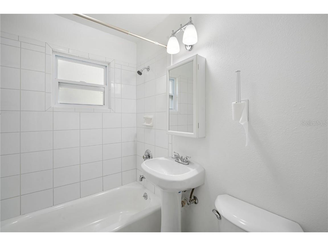 1605 W Knollwood Street Tampa FL 33604 TB8443966 image12