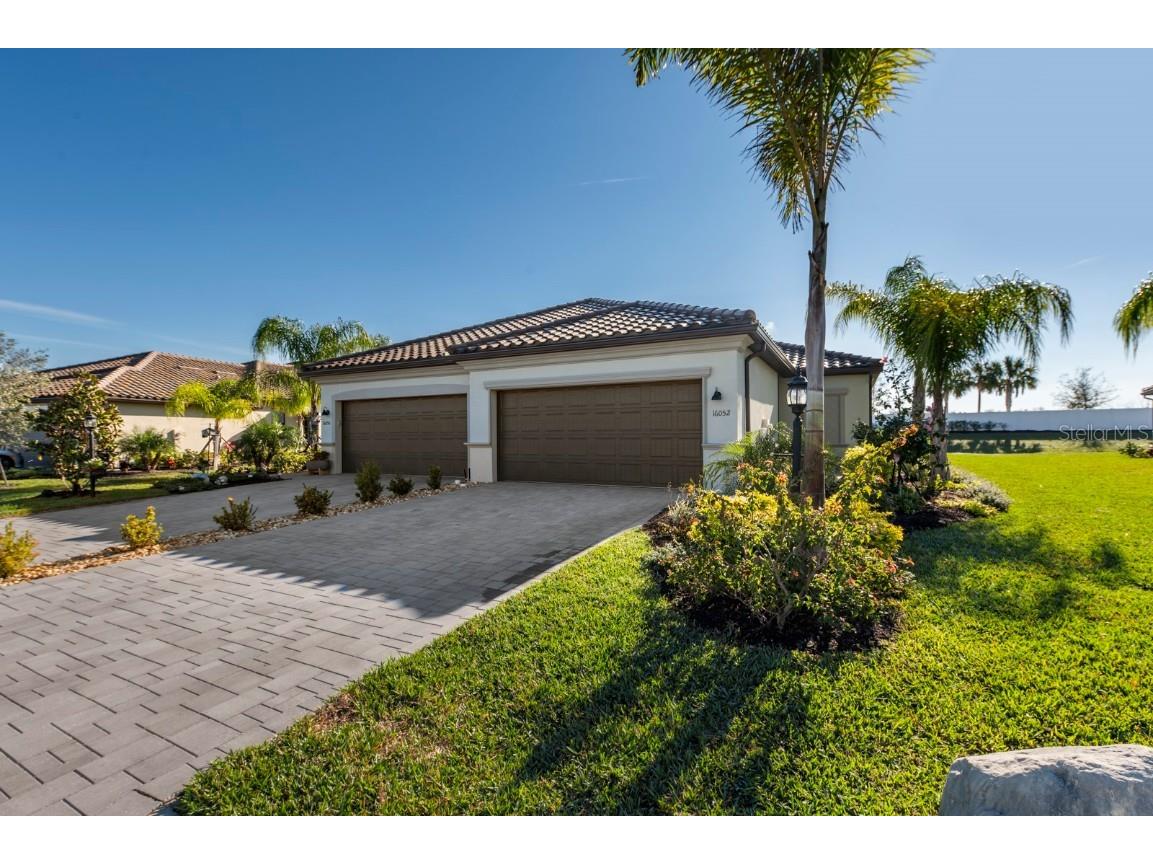 16052 Sunny Day Drive Lakewood Ranch FL 34211 A4597348 image1