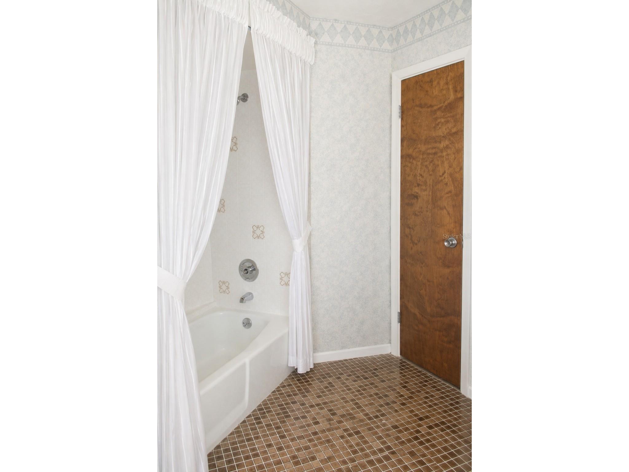 1606 Cypress Point Court Venice FL 34293 A4690114 image14