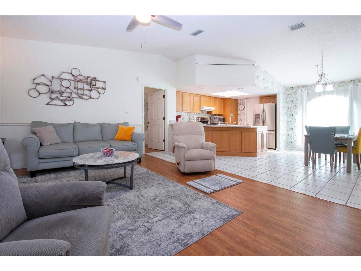 1606 Loghill Place Brandon FL 33510 A4675323 image11