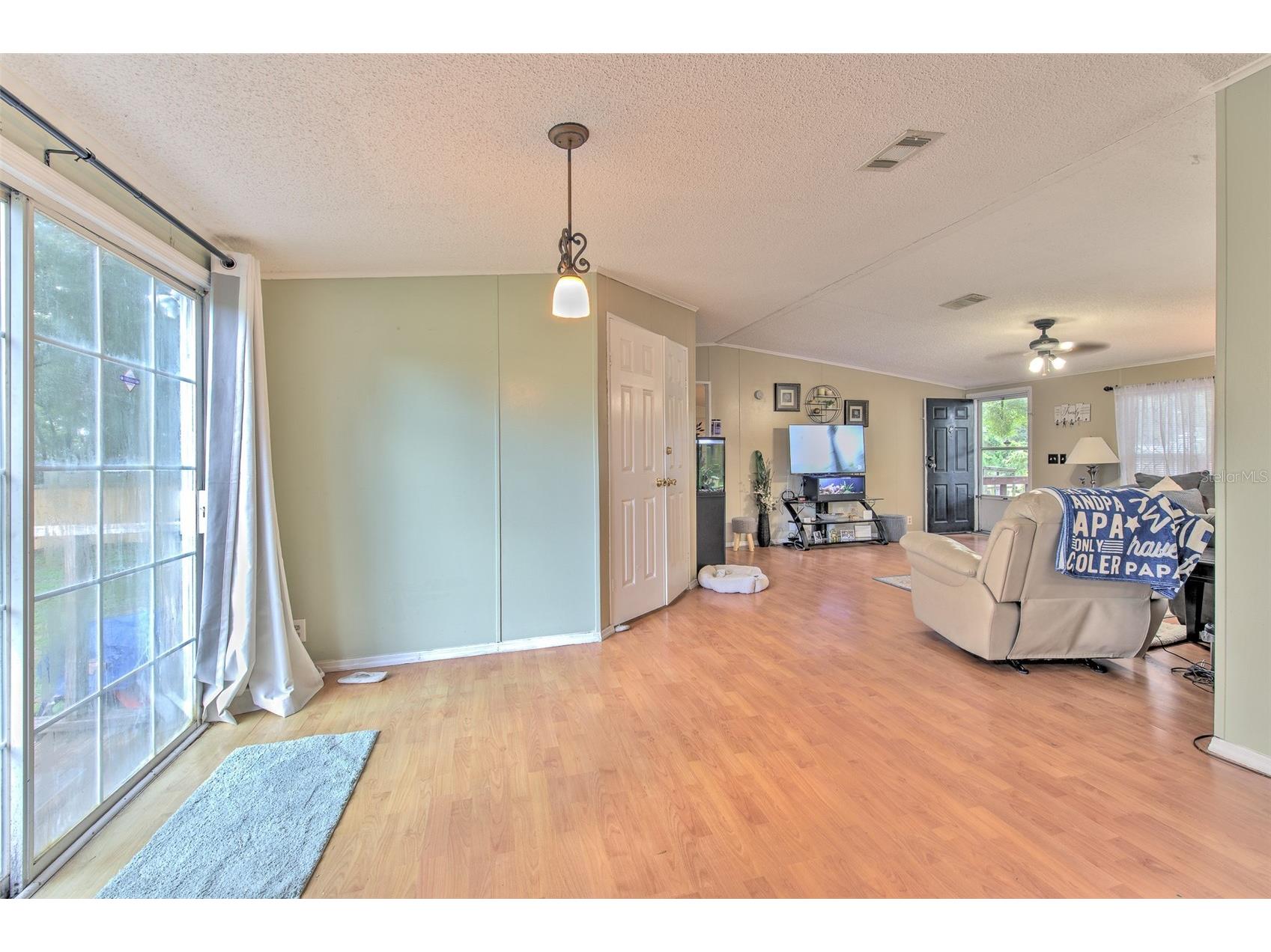 1606 N Kingsway Rd Seffner FL 33584 TB8530178 image8