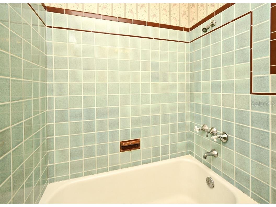 1606 Orangewood Avenue Orlando FL 32806 O6320290 image28