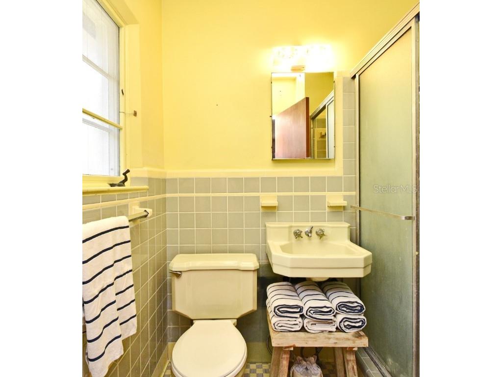 1606 Orangewood Avenue Orlando FL 32806 O6320290 image36