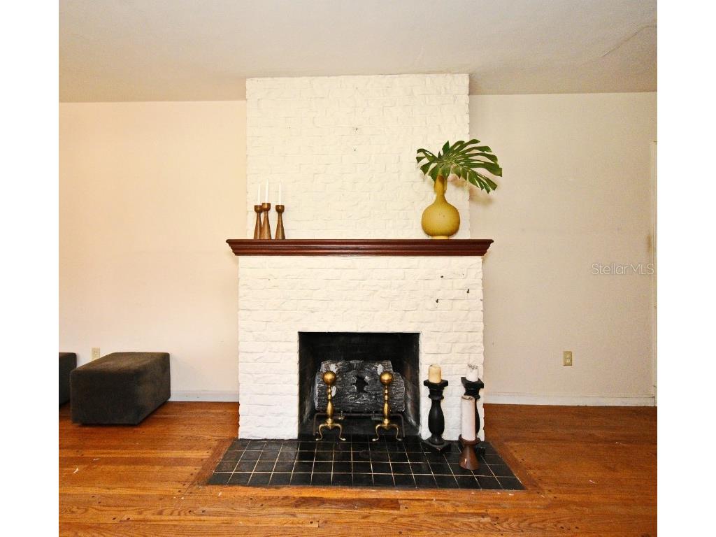 1606 Orangewood Avenue Orlando FL 32806 O6320290 image8