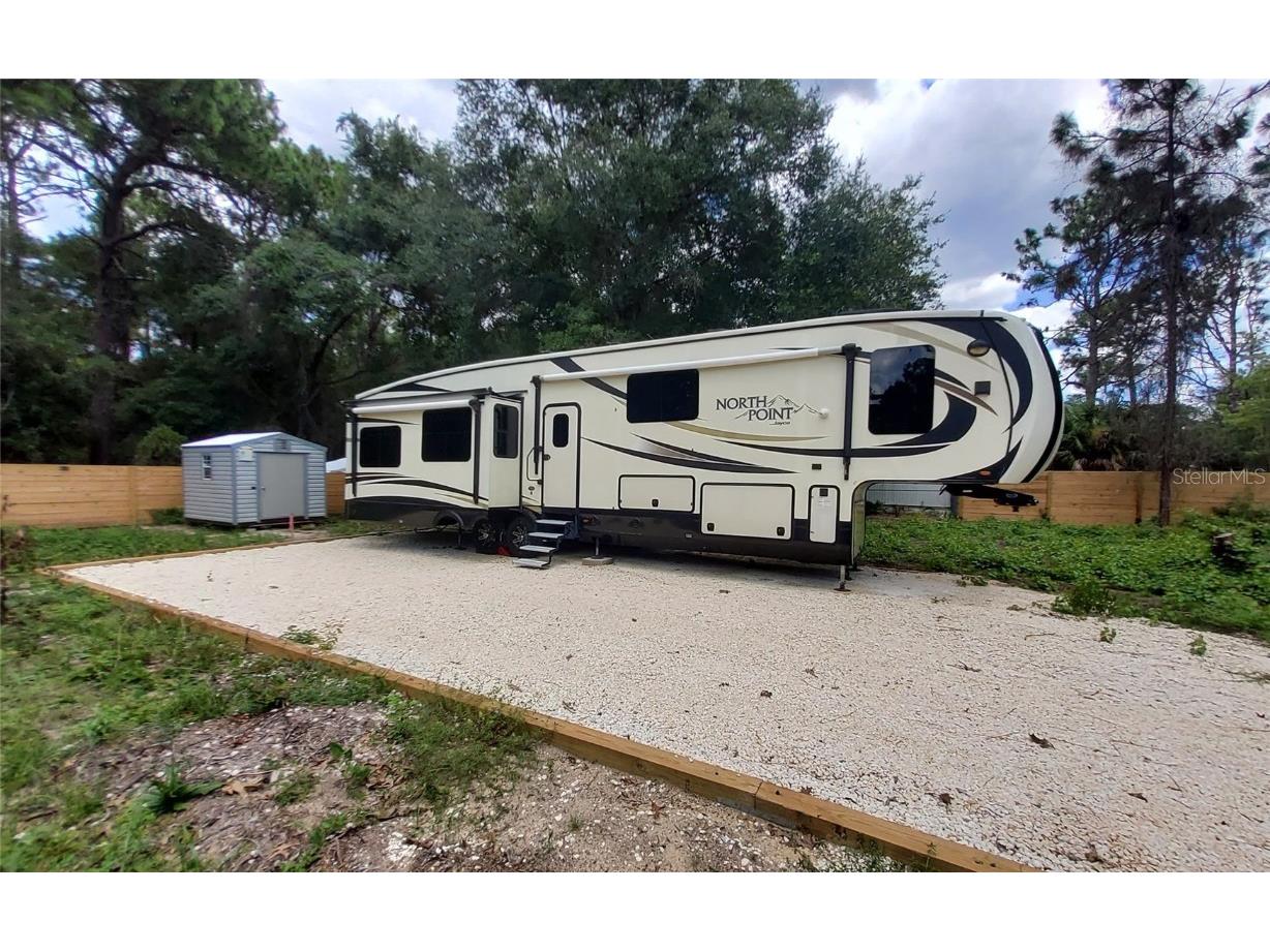 16067 SE 13th Street Ocklawaha FL 32179 - North Lake O6337907 image5