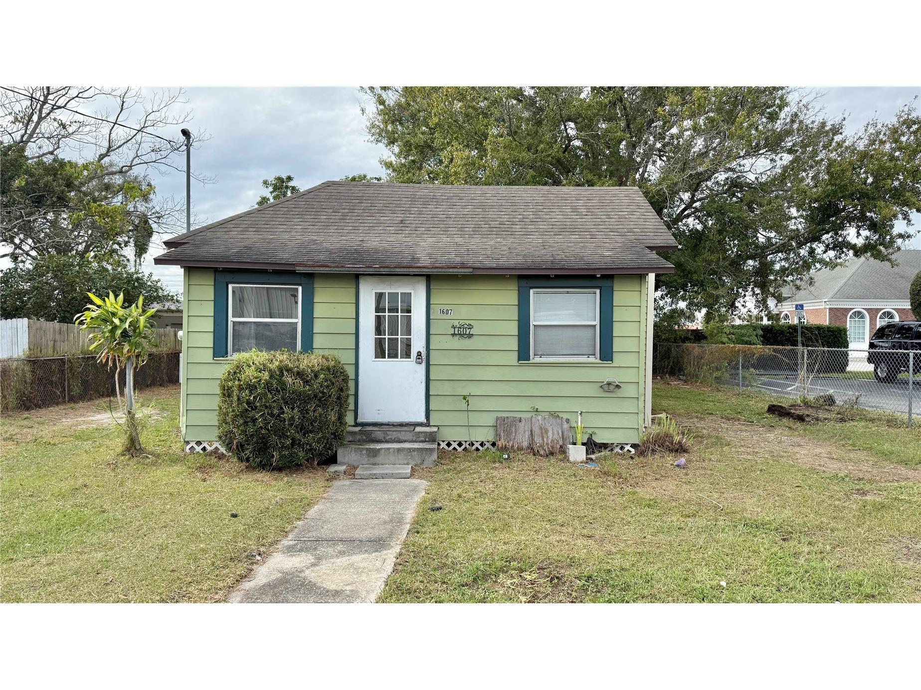 1607 2nd Street SE Winter Haven FL 33880 P4937275 image1