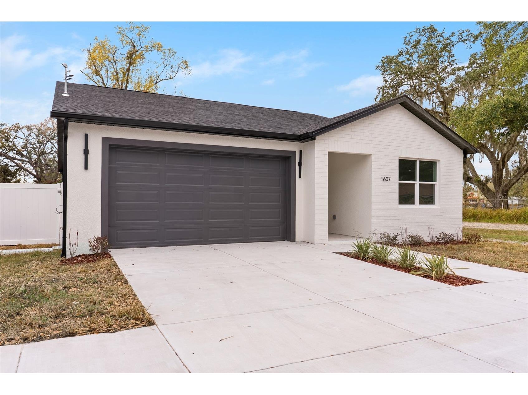 1607 E Ida Street Tampa FL 33610 TB8479429 image1