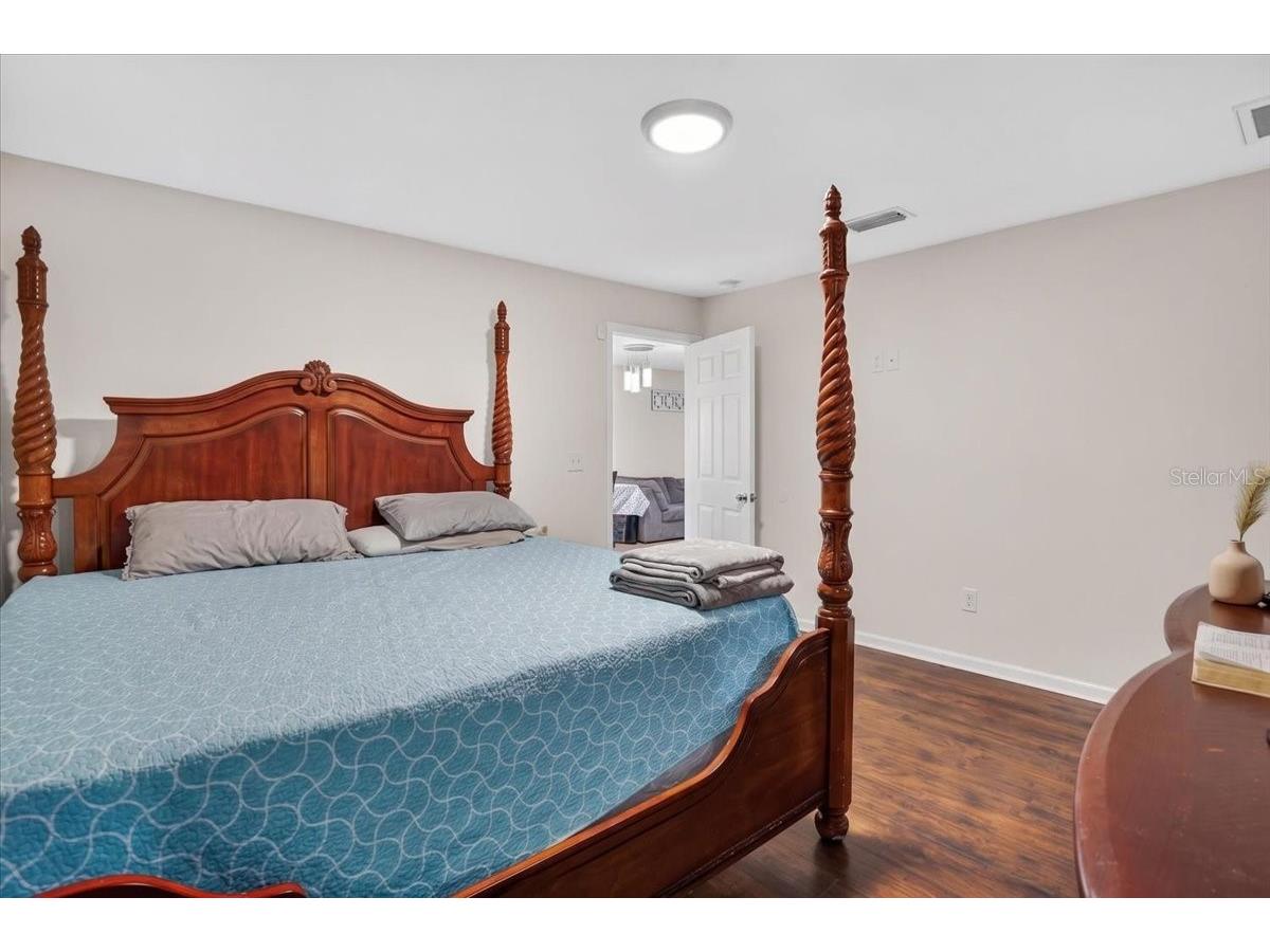 1607 E Linebaugh Avenue Tampa FL 33612 TB8522341 image10