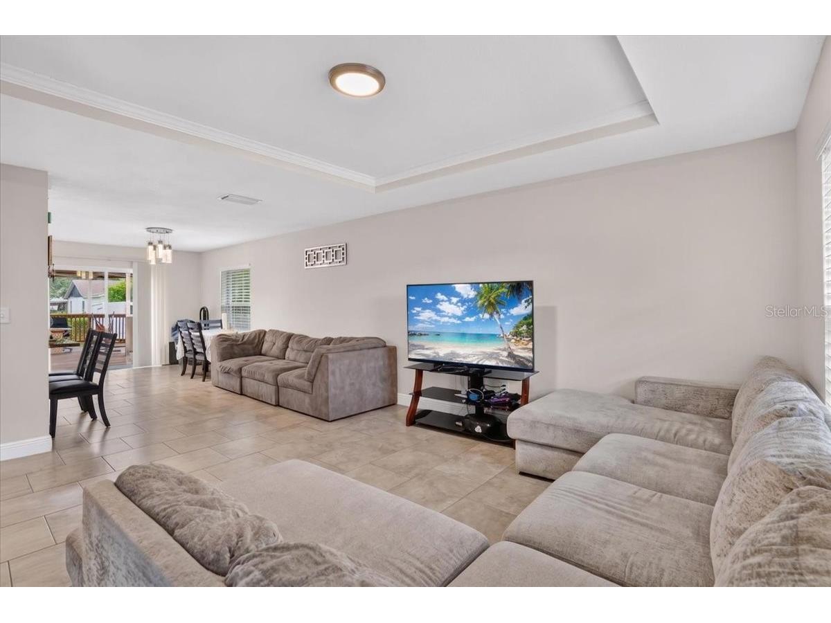 1607 E Linebaugh Avenue Tampa FL 33612 TB8522341 image4