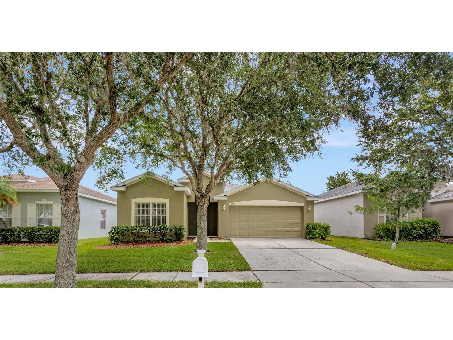 1607 Emerald Hill Way Valrico FL 33594 T3459385 image1