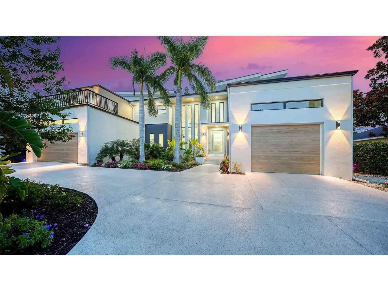 1607 Flower Drive Sarasota FL 34239 A4653737 image1