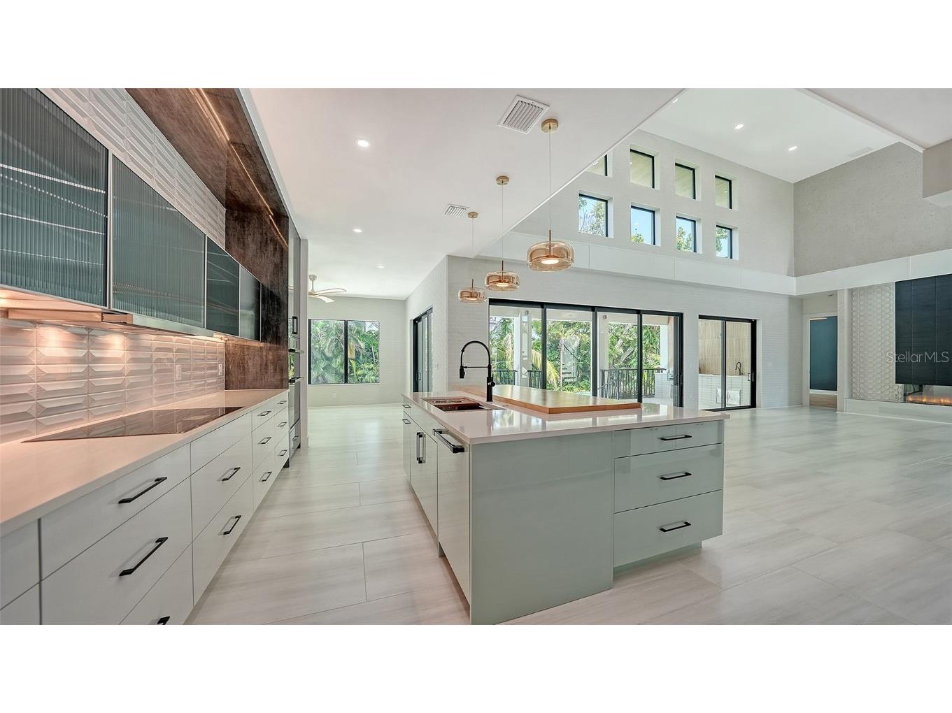 1607 Flower Drive Sarasota FL 34239 A4653737 image30