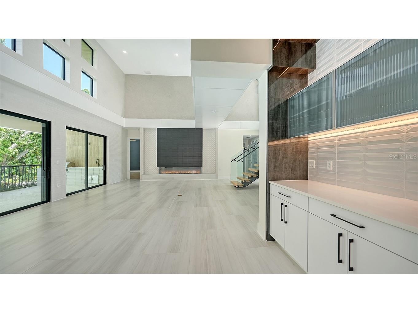 1607 Flower Drive Sarasota FL 34239 A4653737 image32