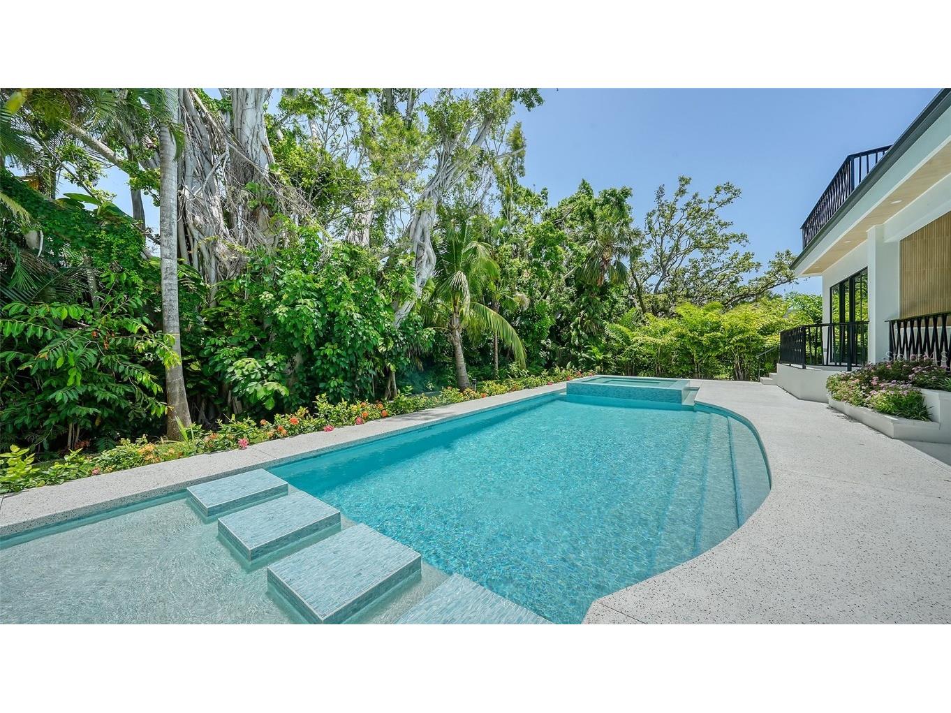 1607 Flower Drive Sarasota FL 34239 A4653737 image58